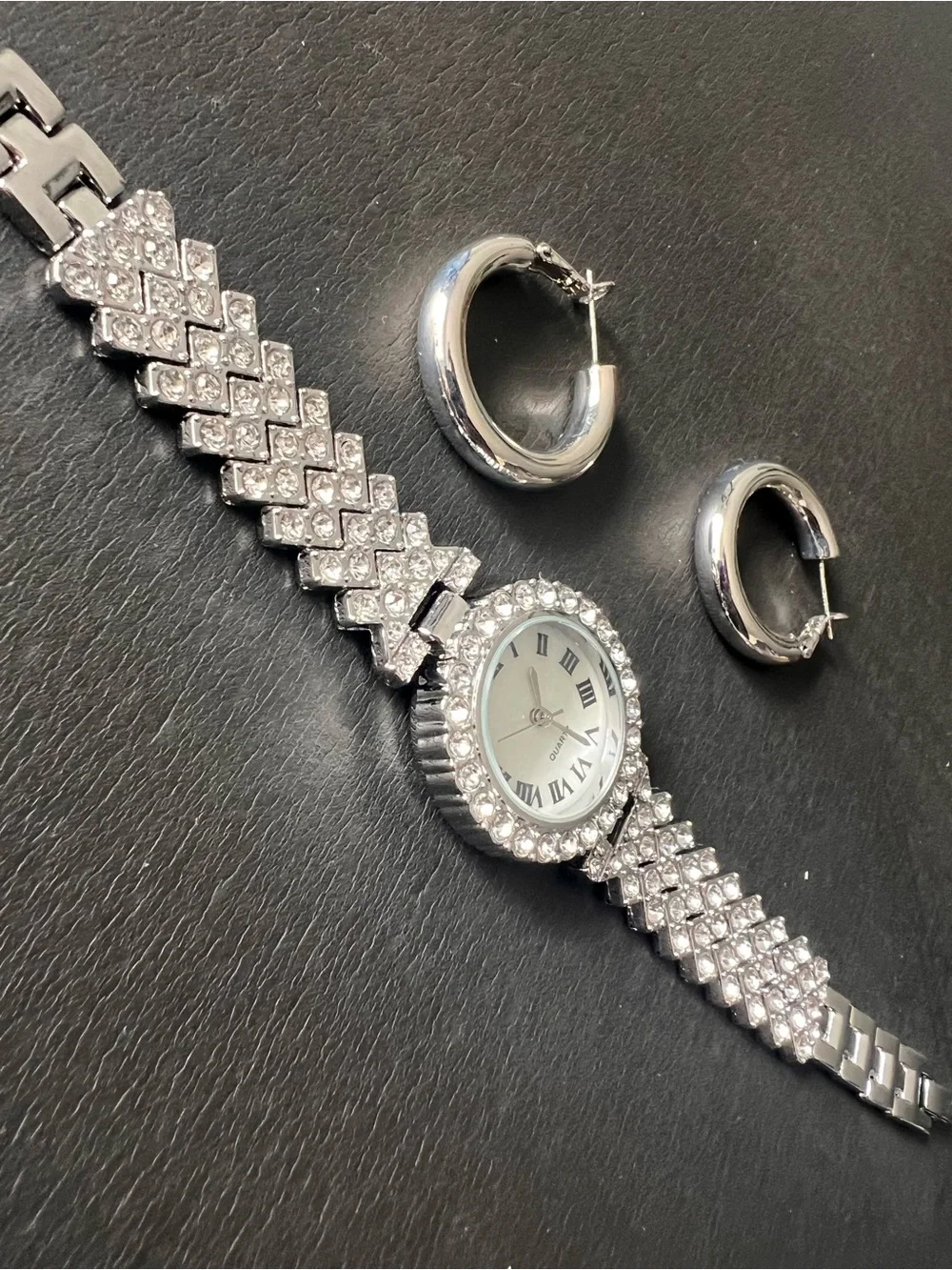 Women's Silver Crystal Bracelet Watch - Quartz